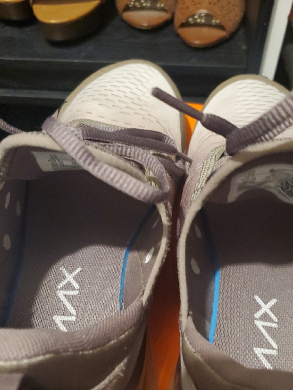 Nike Men’s Sneakers in Taupe and Olive - Picture 6 of 10